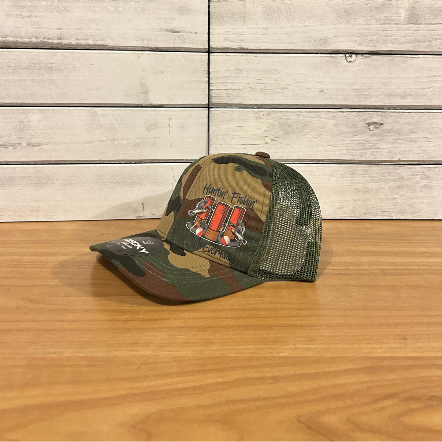 Huntin' Fishing and Lovin' Everyday